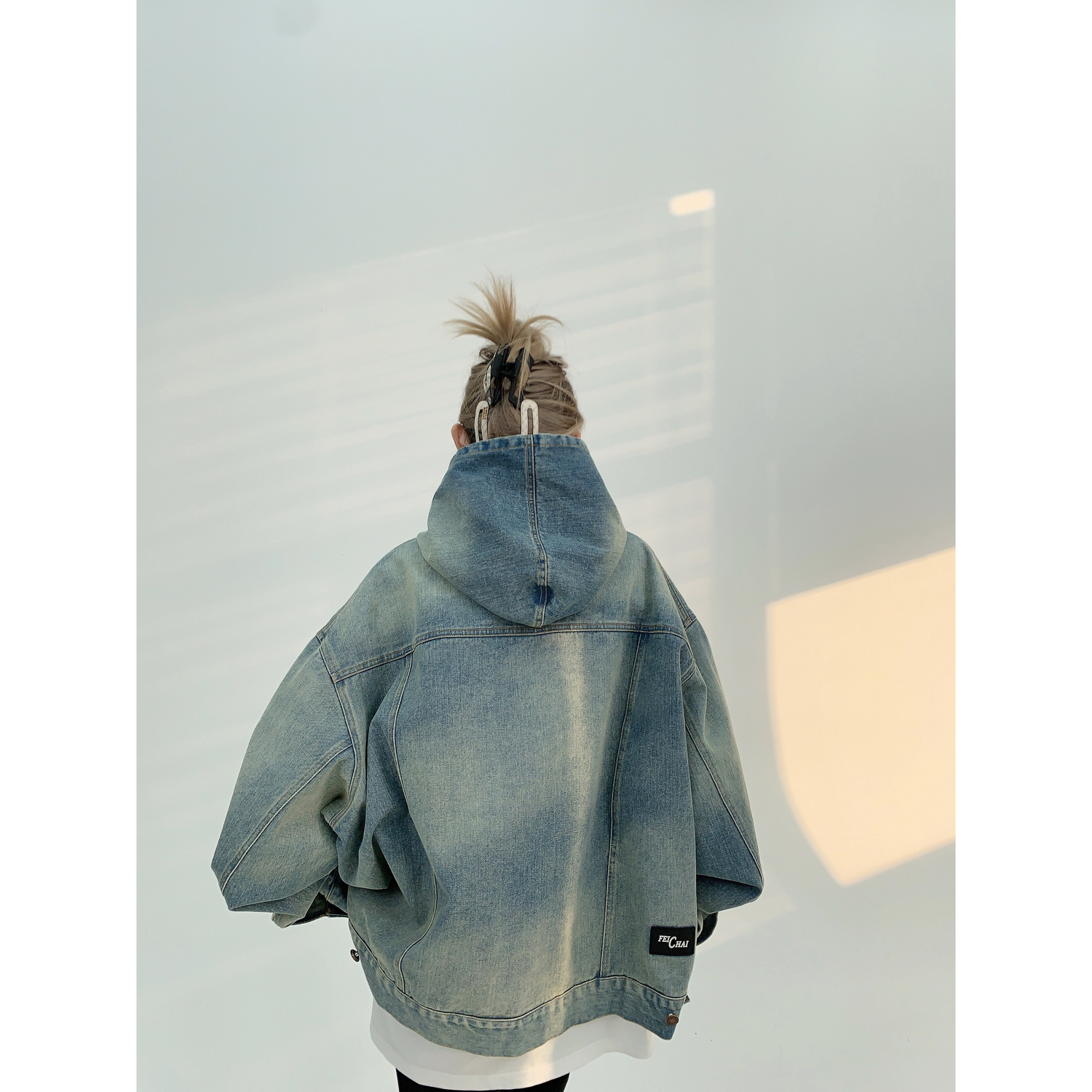 Washed Denim Hoodie / OS10252