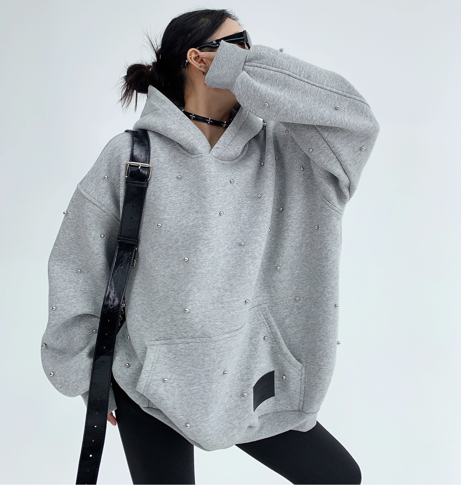 Studded Oversized Hoodie / OS10254