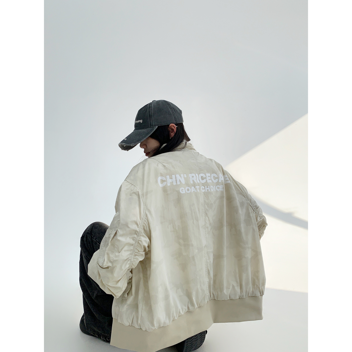 Oversized Logo Bomber / OS10202