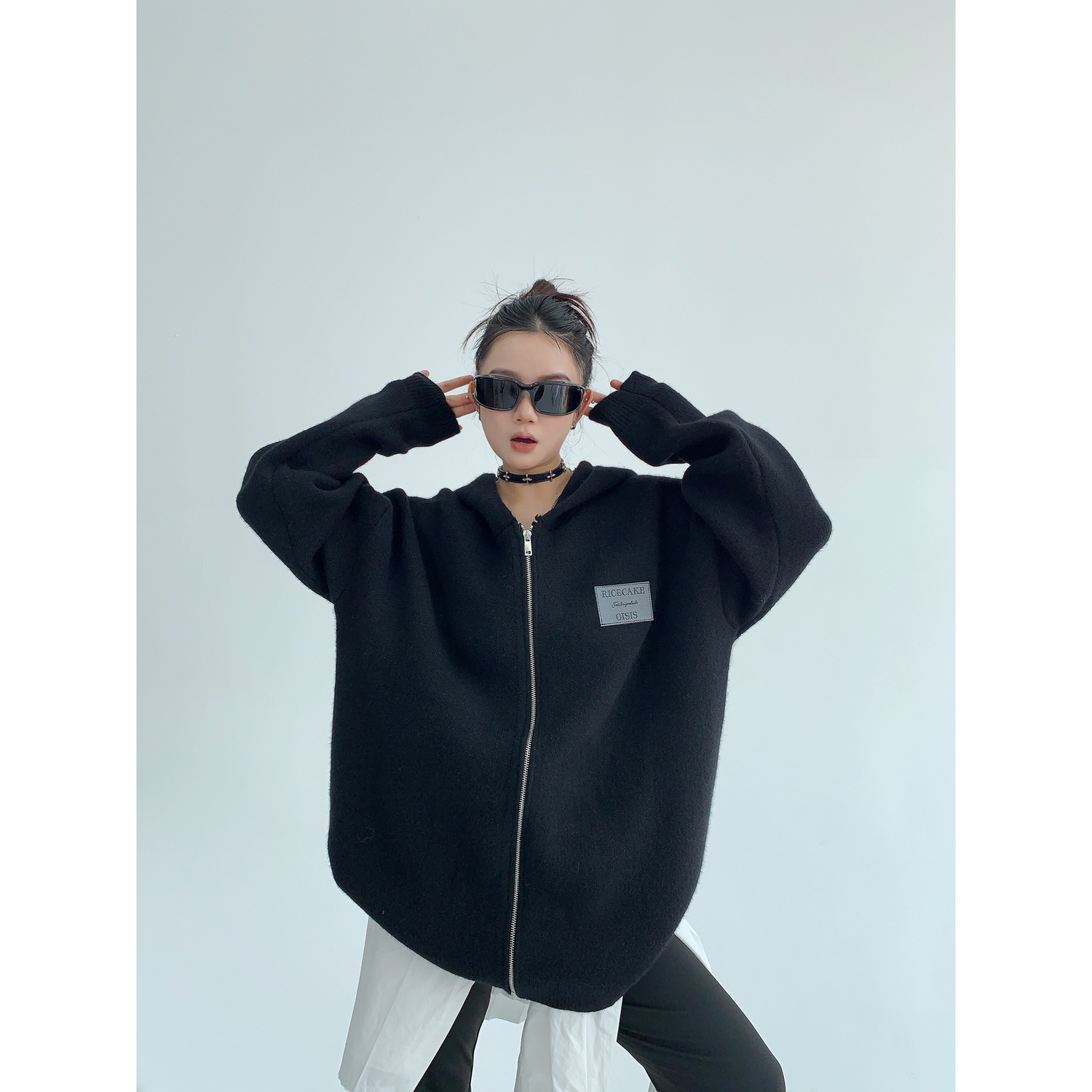 Cross Knit Hoodie / OS10231