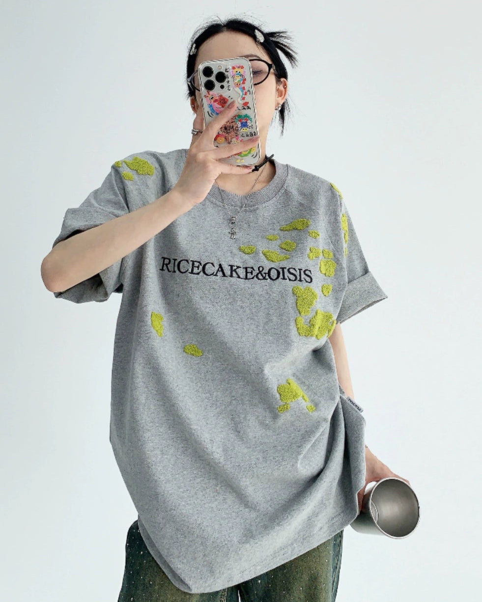 Fluffy Embroidered S-Tee / OS10014