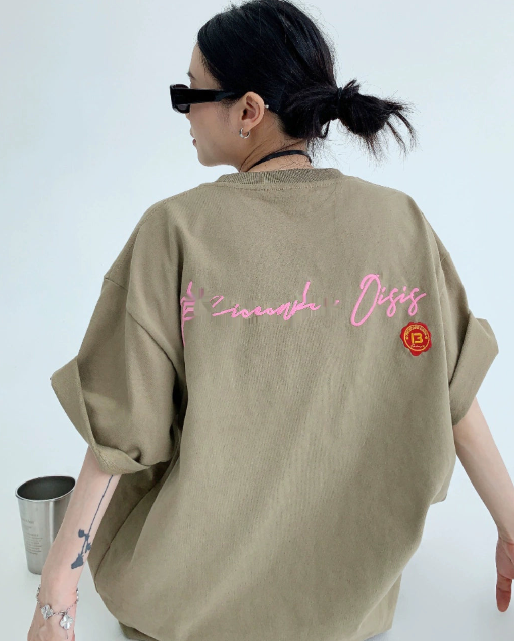 Chic Embroidered S-Tee / OS10012