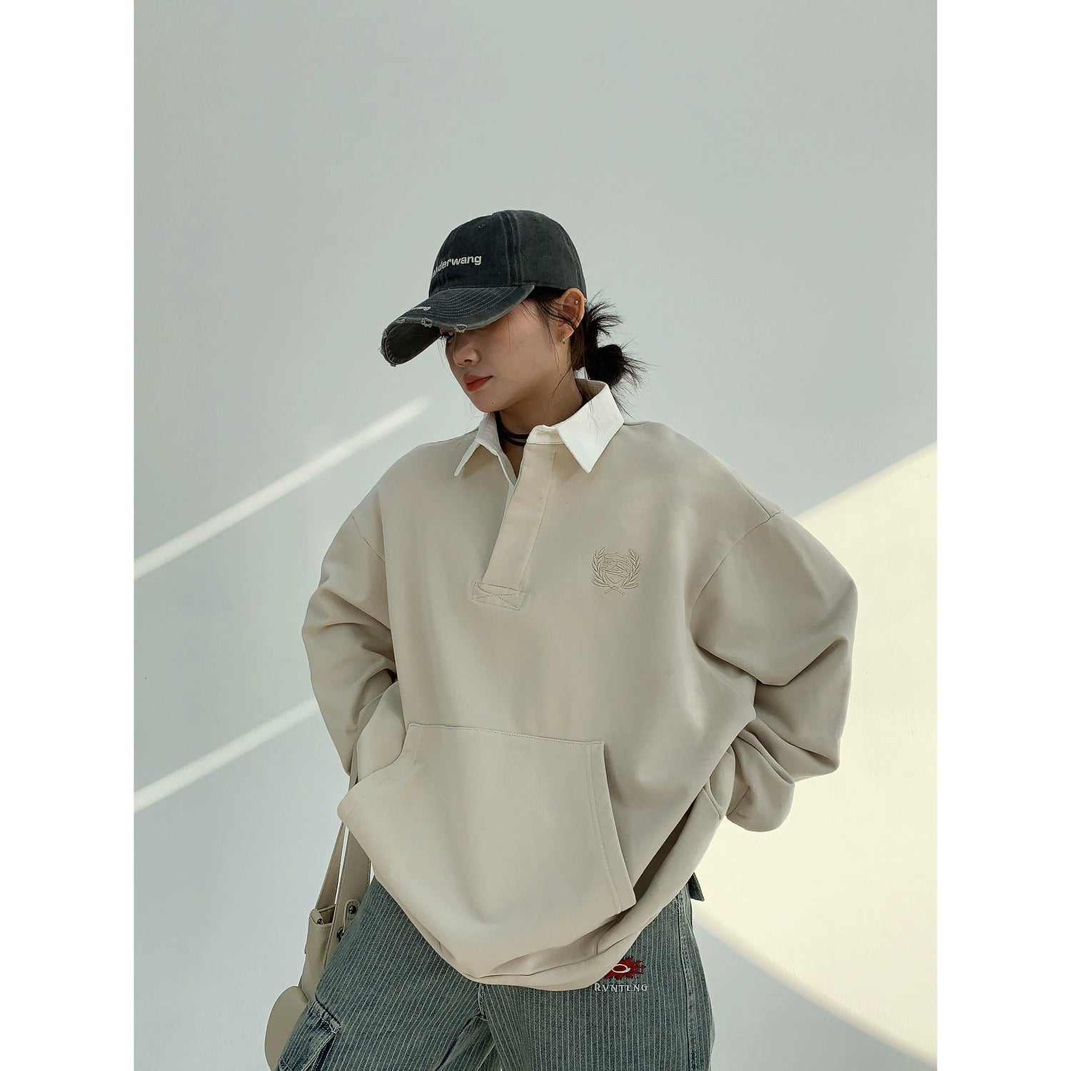 Embroidered Polo Sweater / OS10130