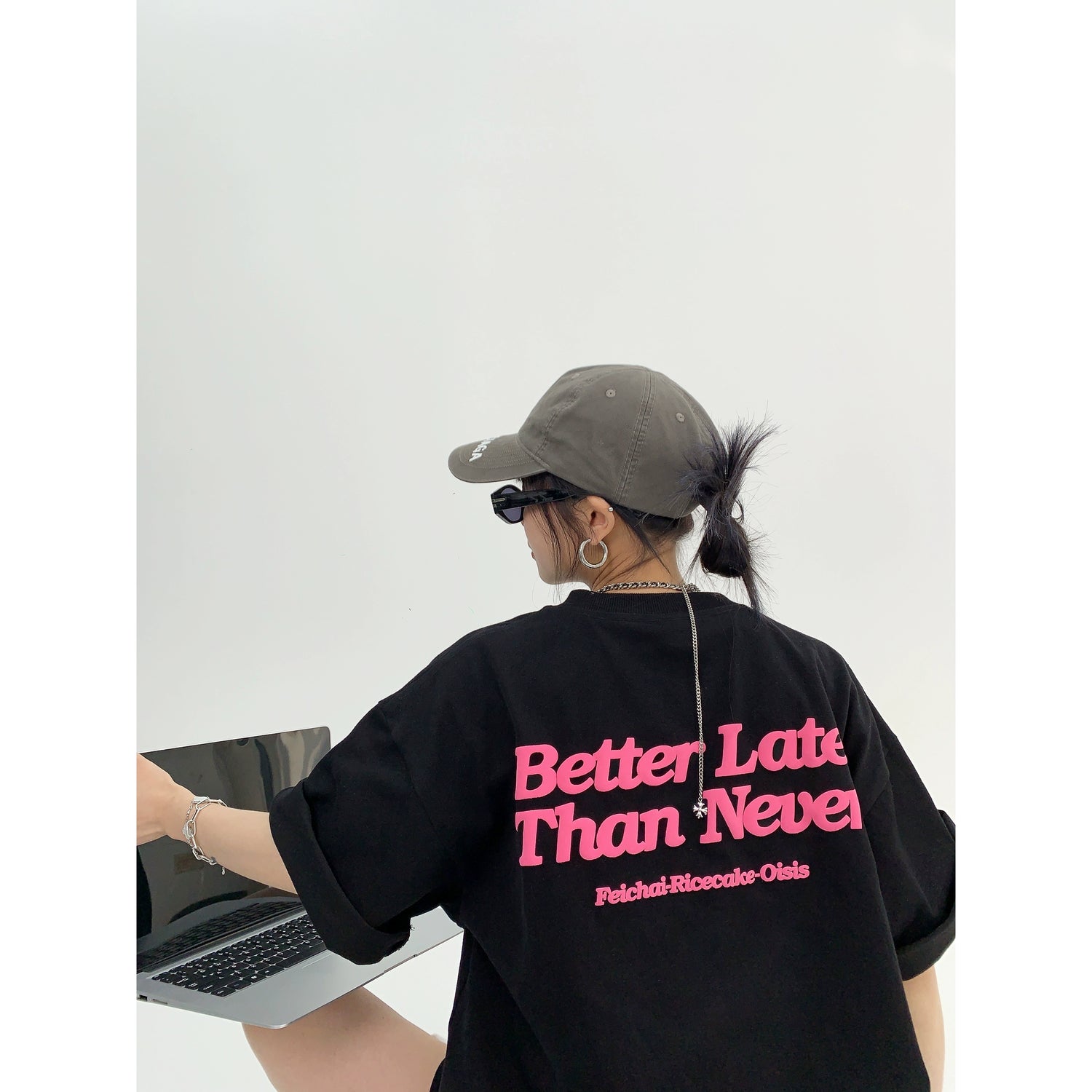 Pink Embroidery S-Tee  / OS10027