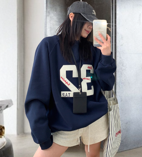 College Logo Sweatshirt / OS10356