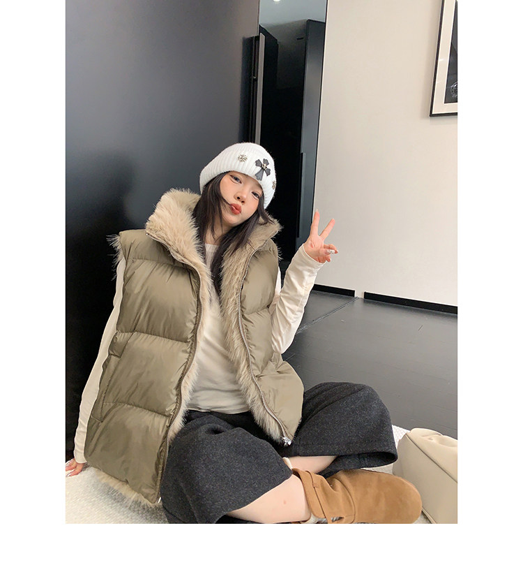 Reversible Fur Vest / OS10383